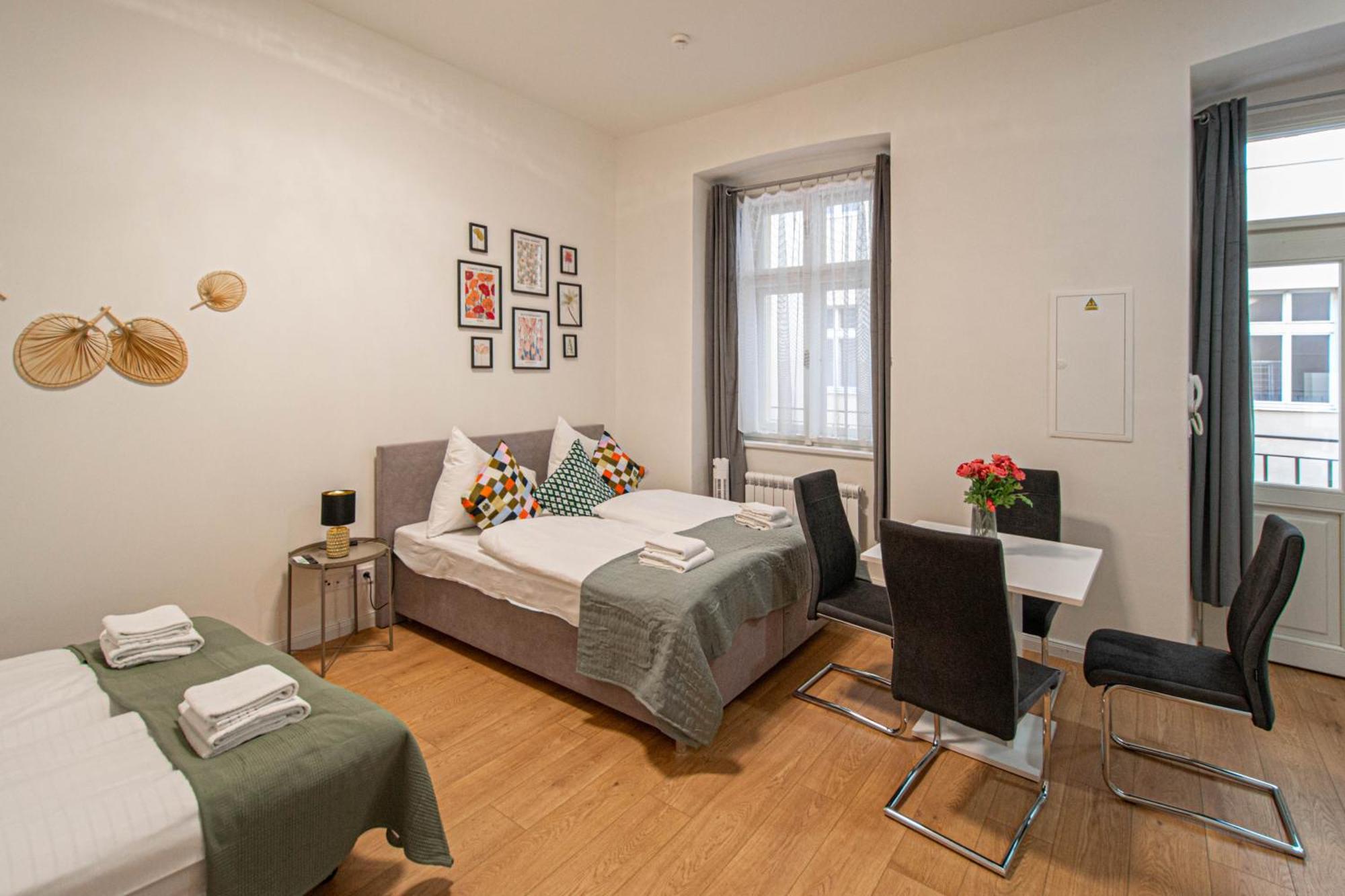 Charles Square By Ruterra Apartment Prague